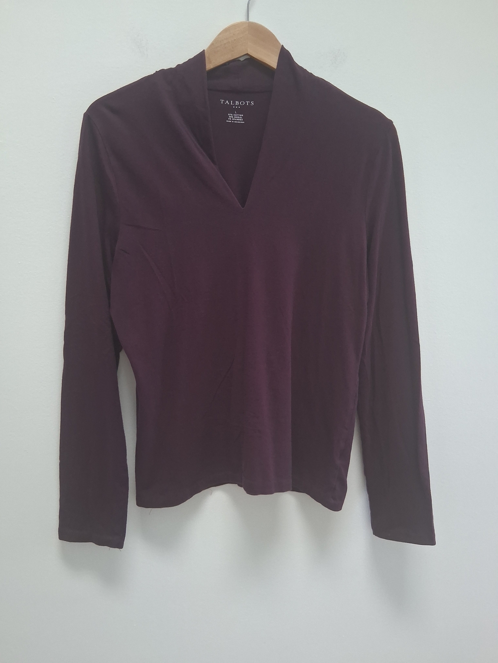 Talbots Long Sleeve Split V-Neck Top  Plum Size Large Transitional Casual Office